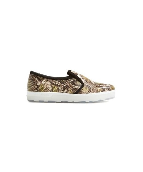 JIMMY CHOO（ジミーチュウ）の「Jimmy Choo 'Brooklyn' Slip-On Sneaker (Women)（スニーカー・レディース・Acid Yellow・5US / 35EU/7.5US / 37.5EU/7US / 37EU/6US / 36EU/8US / 38.5EU/10.5US / 41EU/7.5-8US / 38EU/9.5US / 40EU/6.5US / 36.5EU/9US / 39.5EU/8.5US / 39EU）」の2枚目の写真