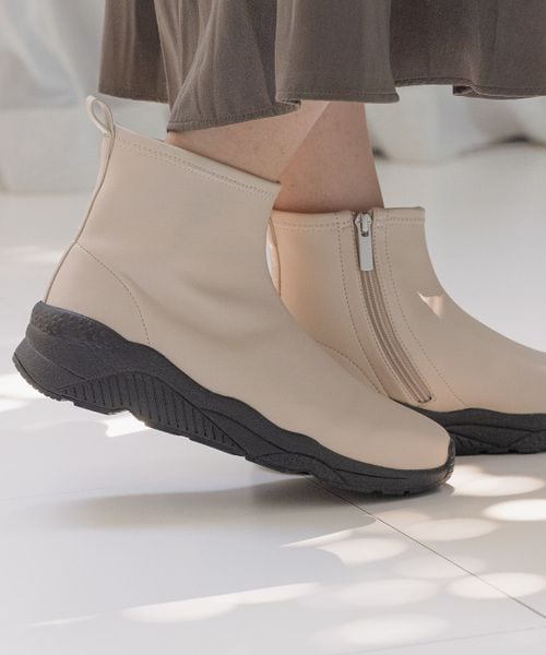 BAYFLOW（ベイフロー）の「≪予約≫スニーカーブーツ22（シューズ・レディース・OTH1/ブラック19/アイボリー52/モカ59・S(23.0)/M(23.5)/L(24.5)/XL(25.0)）」の3枚目の写真