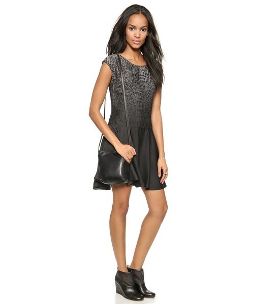 BAGGU（バグー）の「Baggu Crossbody Bag（ショルダーバッグ・レディース・Black・One Size）」の5枚目の写真