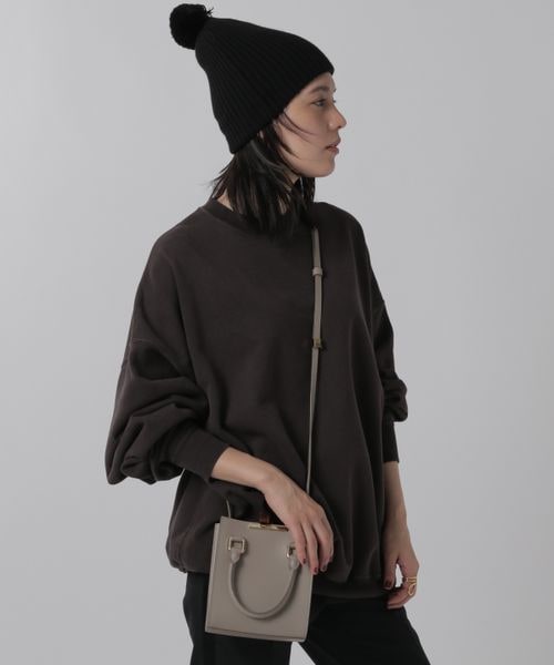 Chaos（カオス）の「ZETA HANDLE BAG（バッグ・レディース・ブラック09/【別注カラー】デザートベージュ11・FREE）」の2枚目の写真