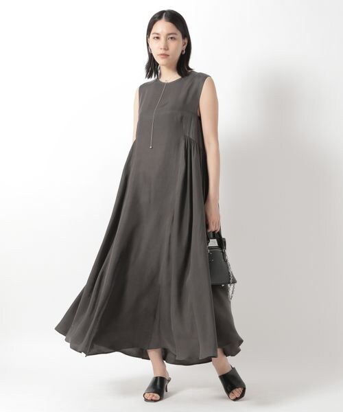 Chaos（カオス）の「バートフルフレアワンピース（ワンピース/ドレス・レディース・チャコールグレー18/モカ59・FREE）」の7枚目の写真