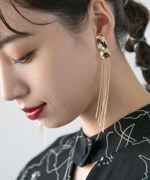 HARE（ハレ）の「チェーンフリンジイヤリング（アクセサリー・レディース・シルバー10/ゴールド60・FREE）」の2枚目の写真