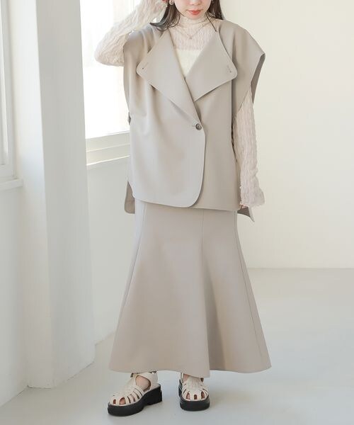 Heather（ヘザー）の「サイドスリットノーカラーダブルボタンジレ（ジャケット/アウター・レディース・アイボリー 08/ブラック 09/ベージュ 50・FREE）」の19枚目の写真