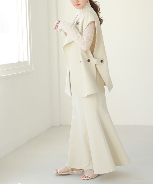 Heather（ヘザー）の「サイドスリットノーカラーダブルボタンジレ（ジャケット/アウター・レディース・アイボリー 08/ブラック 09/ベージュ 50・FREE）」の7枚目の写真