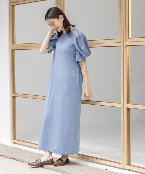 LEPSIM(レプシィム)の「ソデタックパフスリーブロングワンピース(ワンピース/ドレス・レディース・ブラック09/キャメル55/ブルー82・M/L)」の3枚目の写真