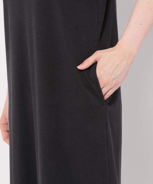 LEPSIM(レプシィム)の「ソデタックパフスリーブロングワンピース(ワンピース/ドレス・レディース・ブラック09/キャメル55/ブルー82・M/L)」の13枚目の写真