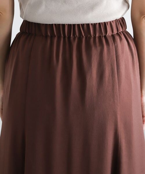 LEPSIM（レプシィム）の「セミナローロングスカート（スカート・レディース・ブラック09/グレージュ13/ブラウン58・FREE SIZE/FREE TALL）」の14枚目の写真