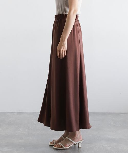 LEPSIM（レプシィム）の「セミナローロングスカート（スカート・レディース・ブラック09/グレージュ13/ブラウン58・FREE SIZE/FREE TALL）」の9枚目の写真
