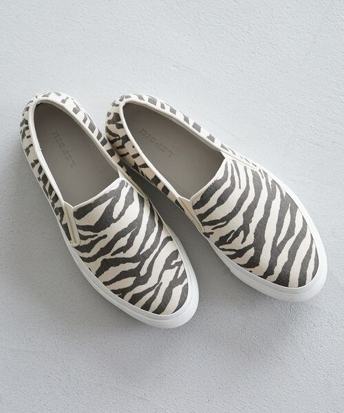 LEPSIM（レプシィム）の「撥水キャンバススリッポン（シューズ・レディース・オフホワイト08/ブラック09/ゼブラ10・M(23-23.5)/L(24-24.5)）」の3枚目の写真