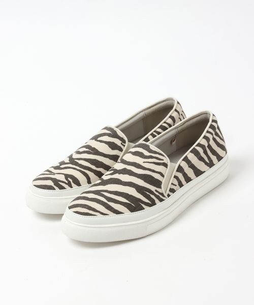 LEPSIM（レプシィム）の「撥水キャンバススリッポン（シューズ・レディース・オフホワイト08/ブラック09/ゼブラ10・M(23-23.5)/L(24-24.5)）」の7枚目の写真