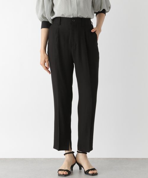 LEPSIM(レプシィム)の「スリットテーパードパンツ(パンツ・レディース・ブラック09/グレージュ51/グリーン75・M/L)」の1枚目の写真