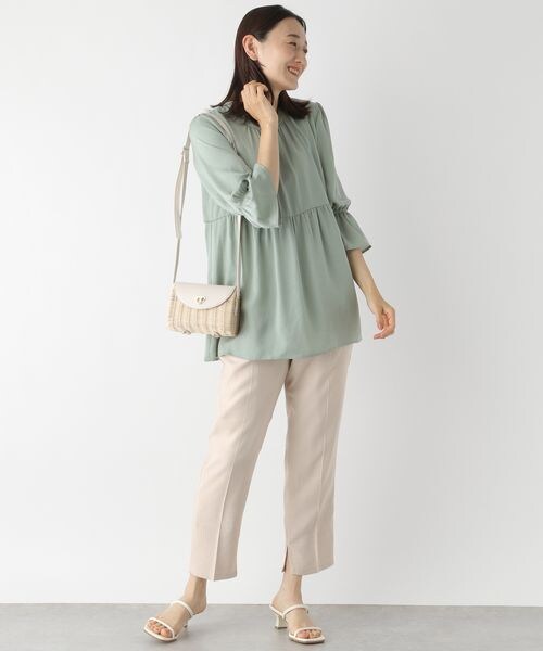 LEPSIM(レプシィム)の「スリットテーパードパンツ(パンツ・レディース・ブラック09/グレージュ51/グリーン75・M/L)」の7枚目の写真