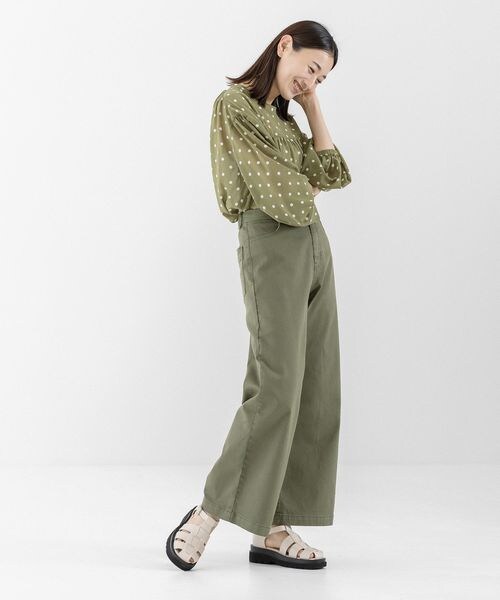 LEPSIM（レプシィム）の「セイヒンゾメストレートパンツ（パンツ・レディース・ホワイト05/カーキ78・M/L）」の4枚目の写真