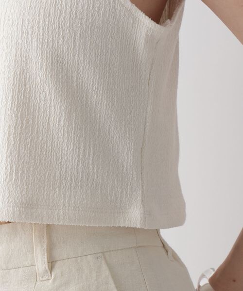 LOWRYS FARM(ローリーズファーム)の「シャーリングスクエアビスチェ(トップス・レディース・アイボリー08/ブラック09/ボルドー38/ブルー82・F)」の19枚目の写真