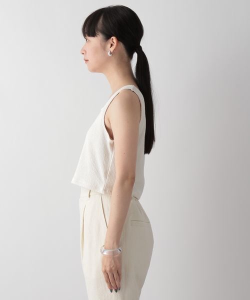 LOWRYS FARM(ローリーズファーム)の「シャーリングスクエアビスチェ(トップス・レディース・アイボリー08/ブラック09/ボルドー38/ブルー82・F)」の15枚目の写真