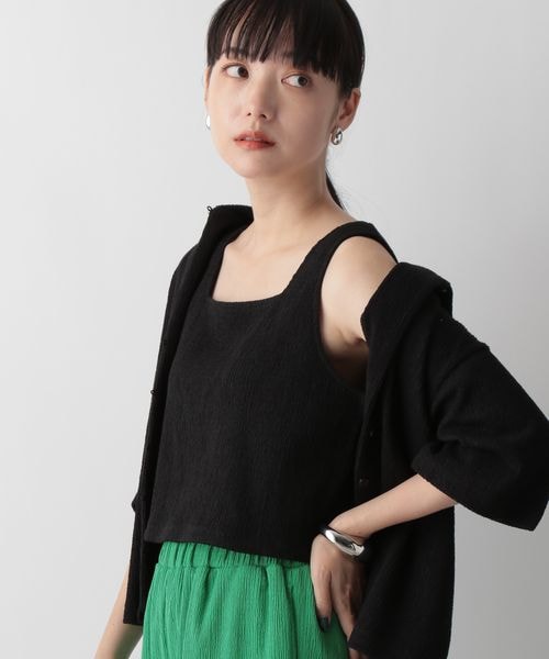 LOWRYS FARM(ローリーズファーム)の「シャーリングスクエアビスチェ(トップス・レディース・アイボリー08/ブラック09/ボルドー38/ブルー82・F)」の7枚目の写真