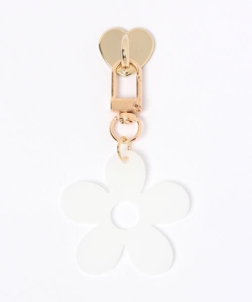 LOWRYS FARM（ローリーズファーム）の「ハートフックツキハナチャーム（ファッション雑貨・レディース・ホワイト01/ブラック09/ピンク22/ブラウン58・FREE）」の20枚目の写真