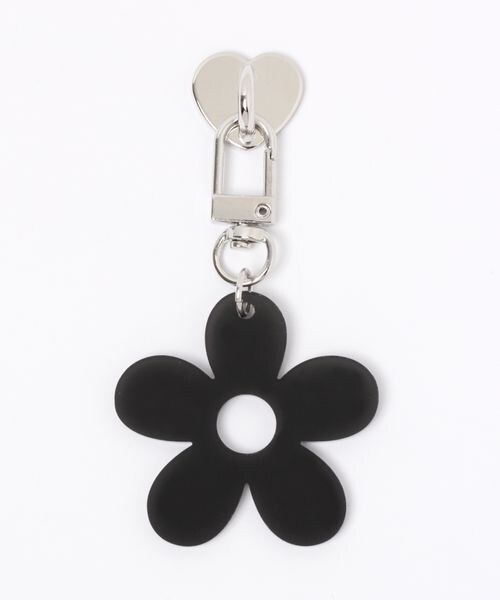 LOWRYS FARM（ローリーズファーム）の「ハートフックツキハナチャーム（ファッション雑貨・レディース・ホワイト01/ブラック09/ピンク22/ブラウン58・FREE）」の21枚目の写真