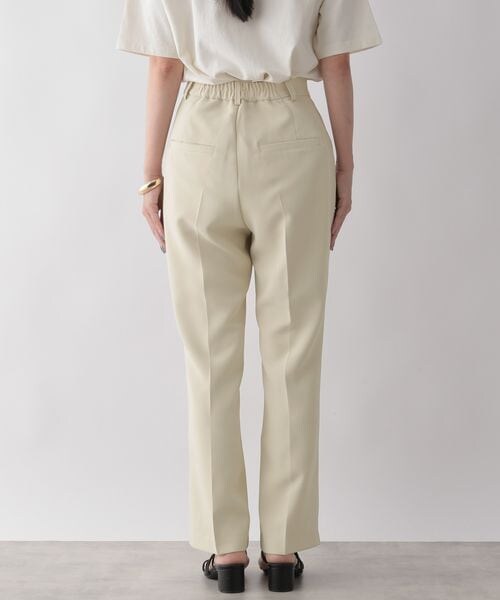 LOWRYS FARM（ローリーズファーム）の「スタイルＵＰフレアパンツ（パンツ・レディース・アイボリー08/ブラック09/レッド35/パープル95・S/M/L）」の15枚目の写真