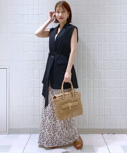 A part by(アパートバイ)の「Pテーラードベスト(トップス・レディース・ブラック 09/ライトベージュ 51/ターコイズグリーン 75・F)」の5枚目の写真