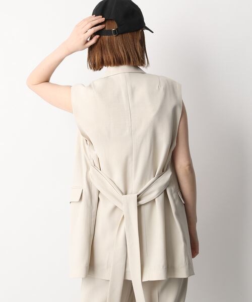 A part by(アパートバイ)の「Pテーラードベスト(トップス・レディース・ブラック 09/ライトベージュ 51/ターコイズグリーン 75・F)」の16枚目の写真