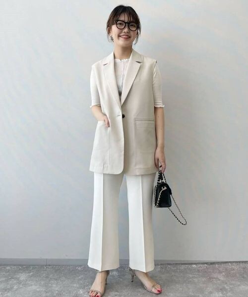 A part by(アパートバイ)の「Pテーラードベスト(トップス・レディース・ブラック 09/ライトベージュ 51/ターコイズグリーン 75・F)」の7枚目の写真