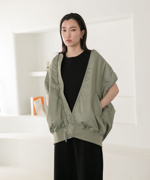 LOWRYS FARM（ローリーズファーム）の「ＭＡ－１ベスト（ジャケット/アウター・レディース・ブラック09/カーキ78・F）」の9枚目の写真