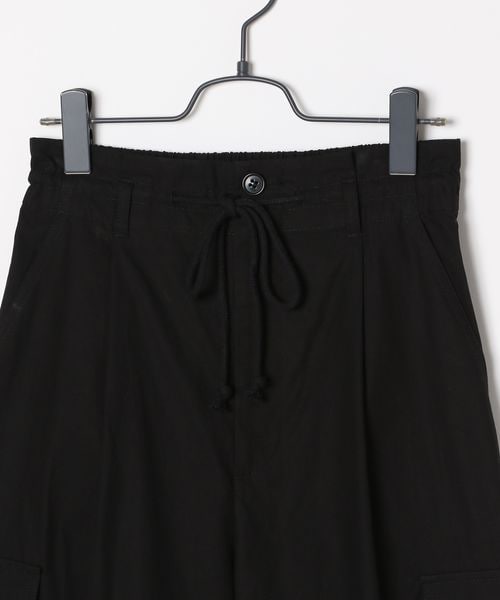 LOWRYS FARM（ローリーズファーム）の「ミリタリーサイドポケットパンツ（パンツ・レディース・オフホワイト05/ブラック09/グリーン78・F）」の12枚目の写真