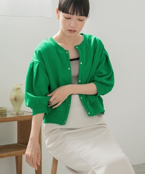 LOWRYS FARM（ローリーズファーム）の「カットカーディガン５分袖（トップス・レディース・アイボリー08/ブラック09/グレー12/グリーン75・F）」の4枚目の写真