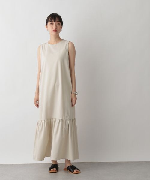 LOWRYS FARM（ローリーズファーム）の「ティアードワンピースノースリーブ（ワンピース/ドレス・レディース・アイボリー08/ブラック09/オレンジ45/ブラウン58・F）」の6枚目の写真