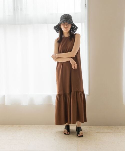 LOWRYS FARM（ローリーズファーム）の「ティアードワンピースノースリーブ（ワンピース/ドレス・レディース・アイボリー08/ブラック09/オレンジ45/ブラウン58・F）」の11枚目の写真