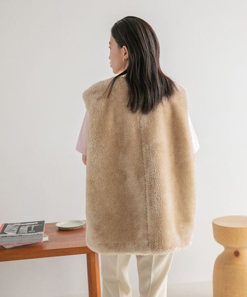 LOWRYS FARM(ローリーズファーム)の「ファーベスト(ジャケット/アウター・レディース・ブラック09/ベージュ52/ブラウン55/ダークブラウン58・F)」の8枚目の写真