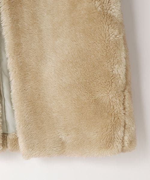 LOWRYS FARM(ローリーズファーム)の「ファーベスト(ジャケット/アウター・レディース・ブラック09/ベージュ52/ブラウン55/ダークブラウン58・F)」の22枚目の写真