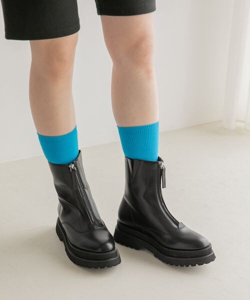 LOWRYS FARM（ローリーズファーム）の「タンクソールブーツ（シューズ・レディース・サイドゴアブラック09/ZIP19/サイドゴアブラウン58・M(23-23.5)/L(24-24.5)）」の2枚目の写真