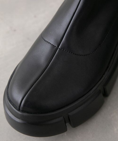 LOWRYS FARM（ローリーズファーム）の「ストレッチスニーカーブーツ（シューズ・レディース・アイボリー08/ブラック09・M(23-23.5)/L(24-24.5)）」の13枚目の写真