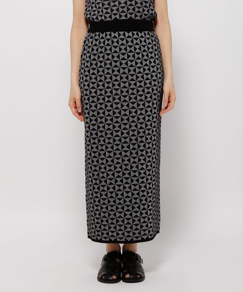 LOWRYS FARM（ローリーズファーム）の「ジオメトリック柄タイトスカート（スカート・レディース・ブラック09/ブラウン55/ブルー85・F）」の12枚目の写真