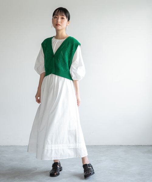 LOWRYS FARM(ローリーズファーム)の「スカシショートベスト2Pワンピース(ワンピース/ドレス・レディース・アイボリー08/ブラック09/ブラウン58/グリーン75・F)」の4枚目の写真