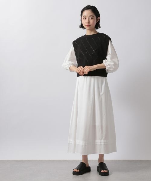 LOWRYS FARM(ローリーズファーム)の「スカシショートベスト2Pワンピース(ワンピース/ドレス・レディース・アイボリー08/ブラック09/ブラウン58/グリーン75・F)」の2枚目の写真