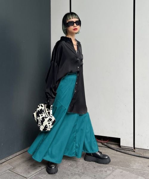 PAGEBOY（ページボーイ）の「スマートベロアエスカルゴスカート（スカート・レディース・オフホワイト05/ブラック09/エメラルド79・F）」の13枚目の写真