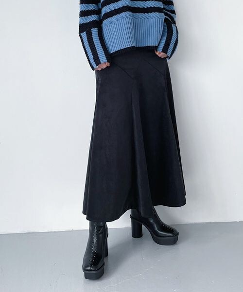 PAGEBOY（ページボーイ）の「スマートベロアエスカルゴスカート（スカート・レディース・オフホワイト05/ブラック09/エメラルド79・F）」の8枚目の写真