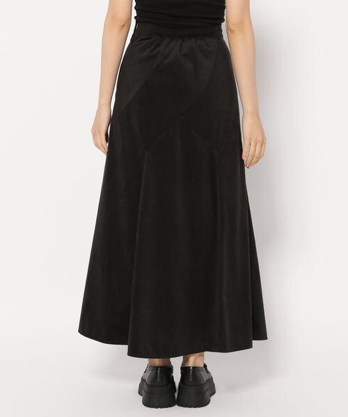 PAGEBOY（ページボーイ）の「スマートベロアエスカルゴスカート（スカート・レディース・オフホワイト05/ブラック09/エメラルド79・F）」の16枚目の写真