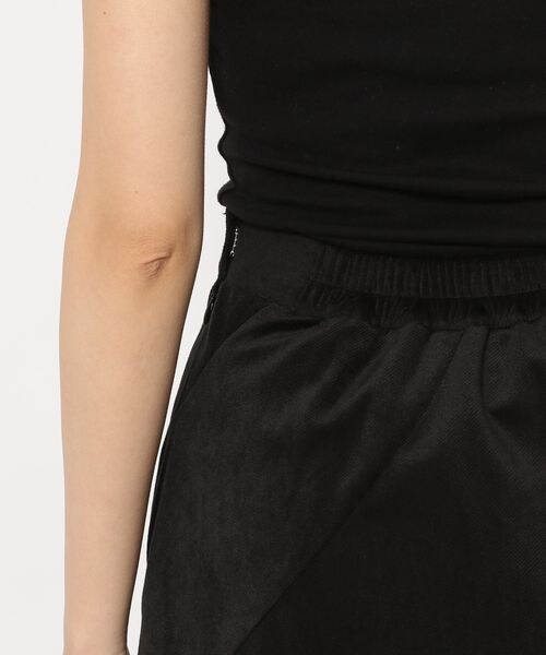 PAGEBOY（ページボーイ）の「スマートベロアエスカルゴスカート（スカート・レディース・オフホワイト05/ブラック09/エメラルド79・F）」の20枚目の写真