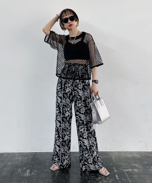 PAGEBOY（ページボーイ）の「カットメッシュプルオーバー（トップス・レディース・オフホワイト05/ブラック09/ブルー83・F）」の9枚目の写真