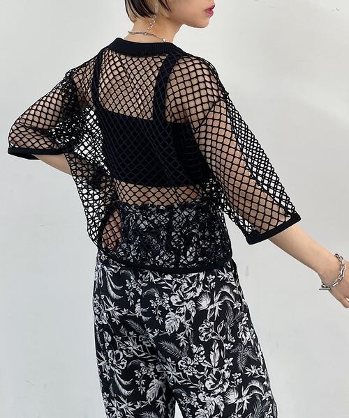 PAGEBOY（ページボーイ）の「カットメッシュプルオーバー（トップス・レディース・オフホワイト05/ブラック09/ブルー83・F）」の2枚目の写真