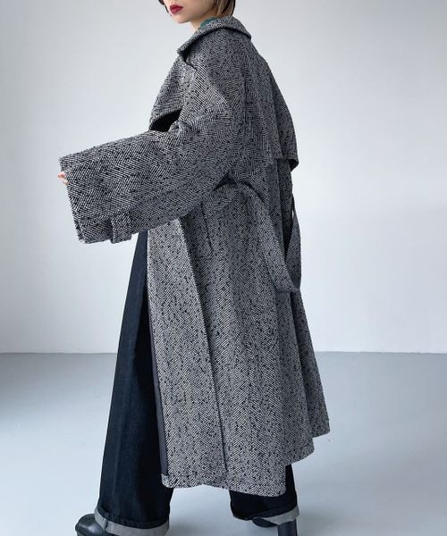 PAGEBOY(ページボーイ)の「ウィングヨークトレンチコート(ジャケット/アウター・レディース・ヘリンボーン08/ブラック09/ブラウン56・S/M)」の4枚目の写真