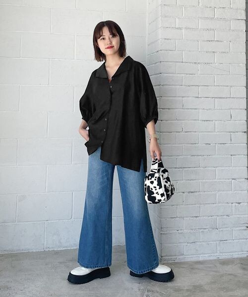 PAGEBOY(ページボーイ)の「BIGカラーブラウス(トップス・レディース・オフホワイト05/ブラック09/グレージュ12/ハニー63・F)」の10枚目の写真