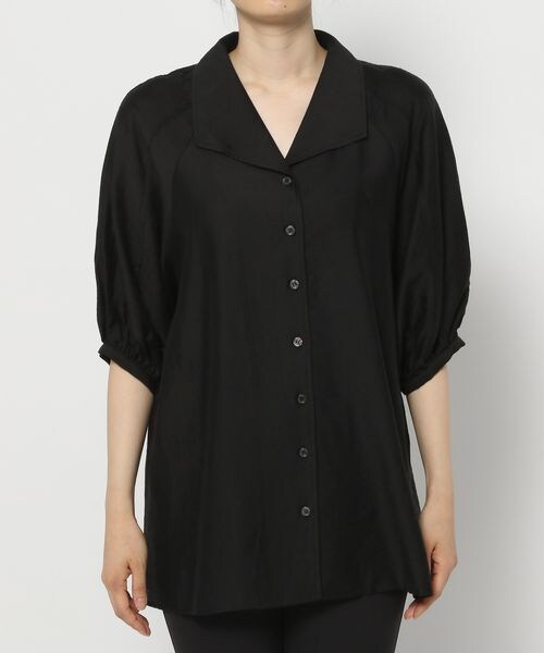 PAGEBOY(ページボーイ)の「BIGカラーブラウス(トップス・レディース・オフホワイト05/ブラック09/グレージュ12/ハニー63・F)」の18枚目の写真