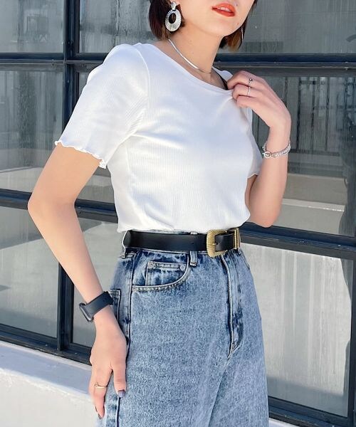 PAGEBOY(ページボーイ)の「テレコメローコンパクトTシャツ(トップス・レディース・オフホワイト05/ブラック09/グレージュ12/ロイヤルブルー83・F)」の5枚目の写真