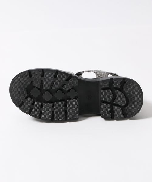 PAGEBOY（ページボーイ）の「グルカサンダル（シューズ・レディース・パイソン柄01/オフホワイト05/ブラック09・M (23.5cm)/L (24.5cm)）」の16枚目の写真