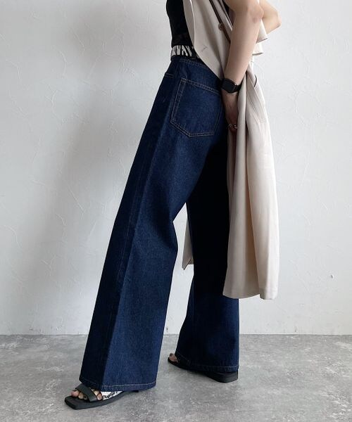 PAGEBOY（ページボーイ）の「サステナデニムワイドフレア（パンツ・レディース・サックスブルー85/インディゴブルー87・25inch/26inch）」の2枚目の写真